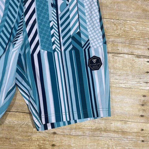 VISSLA Jason Woodside Board Shorts Swim Trunks 28 Stretch Blue White Striped Dot - Picture 3 of 9